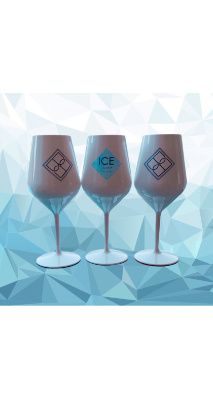 Nos verres à cocktail sont idéaux pour servir notre cocktail de champagne ICE TOUCH de la Maison Boude Baudin.
